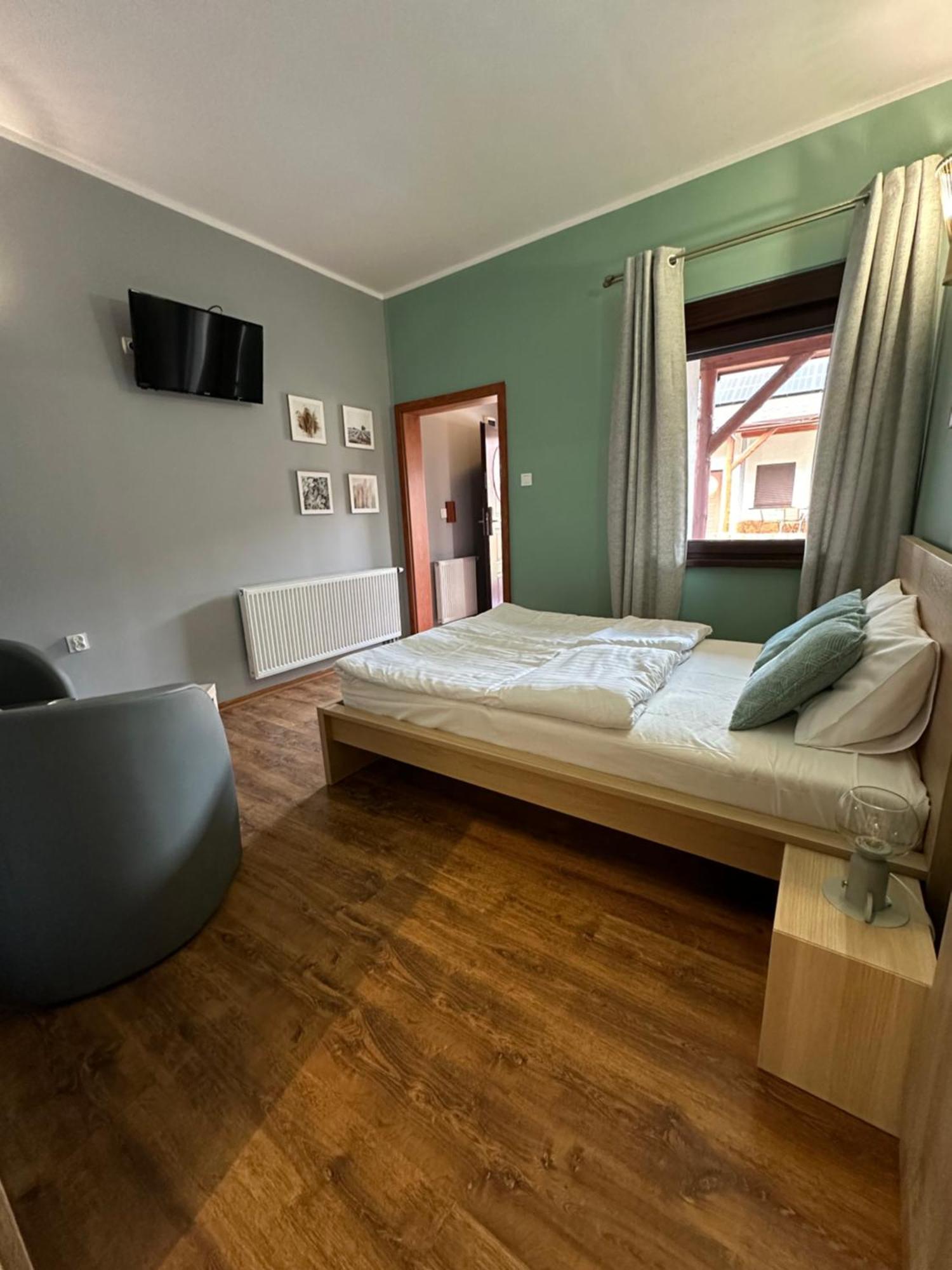 Hotel Nenufar Premium Kościan المظهر الخارجي الصورة